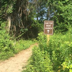 Spriggs Farm Park - The path to the boat launch