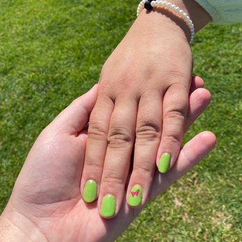 USA Nails and Spa - Mani by Thy - Nail Salons Near Me - Oxnard, California