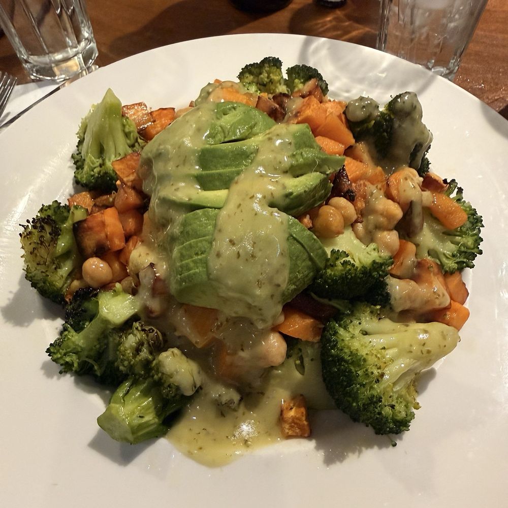 Sweet potato chickpea bowl Sweet potato chickpea bowl