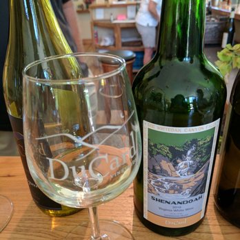 DuCard Vineyards - Delicious Shenandoah wine, my favorite!! - Wineries Near Me - Etlan, Virginia