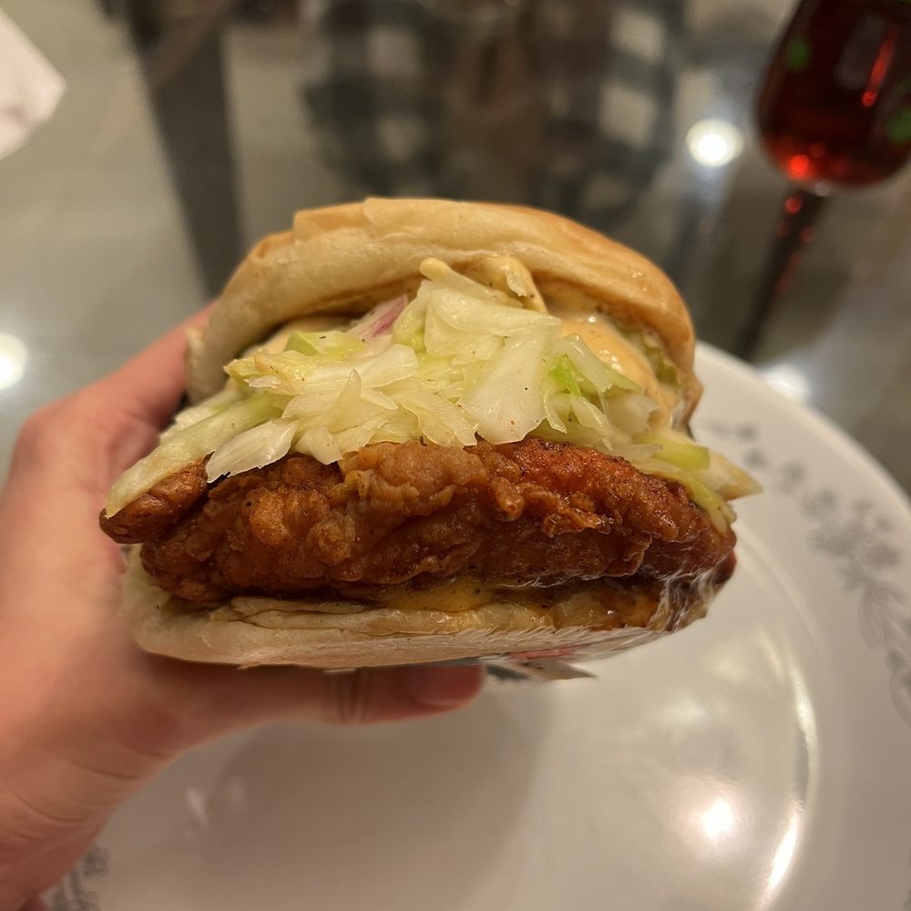 Howlin' Ray's - Mild chicken sando - Southern Near Me - Pasadena, California Howlin' Ray's - Mild chicken sando - Southern Near Me - Pasadena, California