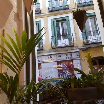 Aloha Chueca - Hawaiian Near Me - Madrid, M