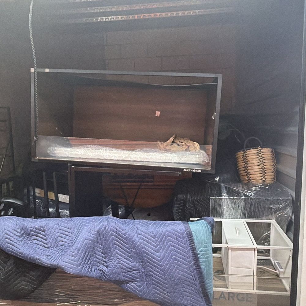 ER Delivery  - How my storage was left after being threatened to have my stuff left in the parking lot with no help of getting my things into the storage - Junk Removal & Hauling Near Me - Fullerton CA, California