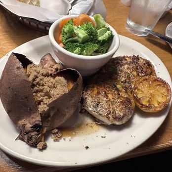 Texas Roadhouse - Herb Crusted Chicken - American Near Me - Layton, Utah
