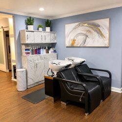 Prive Salon & Spa - Locust Point