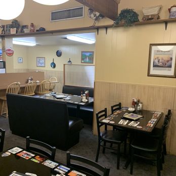 Gateway Breakfast House - Inside - Breakfast & Brunch Near Me - Portland, Oregon Gateway Breakfast House - Inside - Breakfast & Brunch Near Me - Portland, Oregon