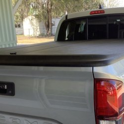 Crystal River Cap & Truck Accessories - Undercover ez