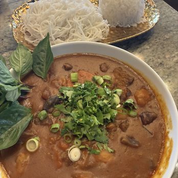 La Mint - Vietnamese Kitchen - Vegan stew - Vietnamese Near Me - Reno, Nevada La Mint - Vietnamese Kitchen - Vegan stew - Vietnamese Near Me - Reno, Nevada