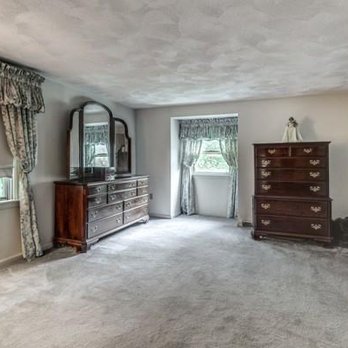 Dinamarta House Cleaning - Bedroom cleaning and carpet vacuum. - Home Cleaning Near Me Dinamarta House Cleaning - Bedroom cleaning and carpet vacuum. - Home Cleaning Near Me