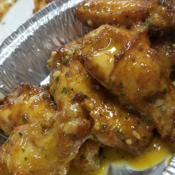 Caprigios Pizza - Wings with macho sauce. Amazing flavor - Pizza Near Me - Clarksville, Tennessee Caprigios Pizza - Wings with macho sauce. Amazing flavor - Pizza Near Me - Clarksville, Tennessee