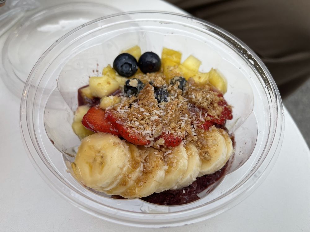 Pineapple House, Honolulu Roadtrippers