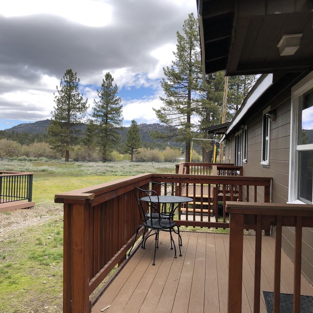 Bay Meadows Resort - Back patio - Resorts Near Me - Big Bear Lake, California