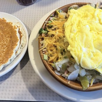 Andy's Restaurant - Veggie skillet/pancakes - American Near Me - Crystal Lake, Illinois Andy's Restaurant - Veggie skillet/pancakes - American Near Me - Crystal Lake, Illinois