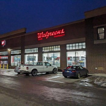 Walgreens - Storefront from the parking lot - Drugstores Near Me - Minneapolis, Minnesota