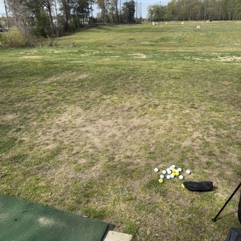 White Plains Park & Golf Courses - Divots - Golf Lessons Near Me - White Plains, Maryland White Plains Park & Golf Courses - Divots - Golf Lessons Near Me - White Plains, Maryland