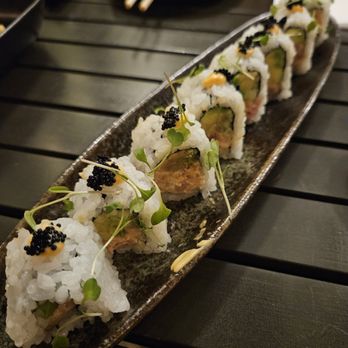 Kuro Nami - Spicy tuna roll - Japanese Near Me - San Anselmo, California