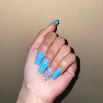 Hollywood Nails - Nail Salons Near Me - Pleasant Hill, California