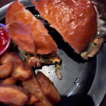 Blackbird Kitchen - Smash burger  and Crunchwrap birria - New American Near Me - Columbus, Ohio