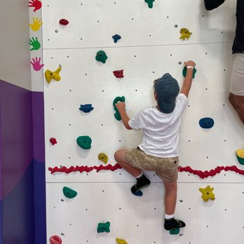Kidiverse - Indoor Playcenter Near Me - Orlando, Florida Kidiverse - Indoor Playcenter Near Me - Orlando, Florida