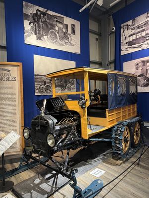 Fountainhead Antique Auto Museum by null