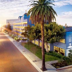 Church of Scientology of Los Angeles - The entrance to the beautiful L. Ron Hubbard Way. Welcome to church.