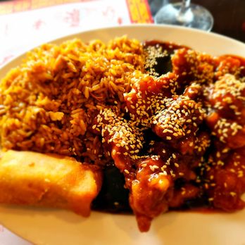 Everest Cafe - Sesame chicken from Chinese menu - Himalayan/Nepalese Near Me - Glendale, Wisconsin