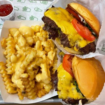 Shake Shack Sterling Heights - Burgers Near Me - Sterling Heights, Michigan Shake Shack Sterling Heights - Burgers Near Me - Sterling Heights, Michigan