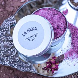 Alex Swinehart captured THE shot. She brought in enough natural elements to highlight a natural product. Delivering quality photos. Alex Swinehart captured THE shot. She brought in enough natural elements to highlight a natural product. Delivering quality photos.
