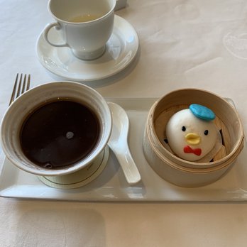 晶荷軒 - Red bean soup and Donald Duck lotus bean paste bao - Cantonese Near Me - Hong Kong, HK 晶荷軒 - Red bean soup and Donald Duck lotus bean paste bao - Cantonese Near Me - Hong Kong, HK