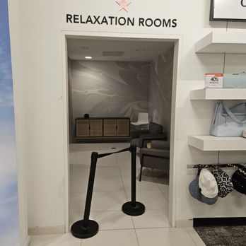 Sunglass Hut - I had to relax after all the shopping....so nice of Macy's to have this room available! - Sunglasses Near Me - Aventura, Florida Sunglass Hut - I had to relax after all the shopping....so nice of Macy's to have this room available! - Sunglasses Near Me - Aventura, Florida