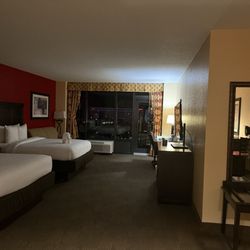 Pier House 60 Clearwater Beach Marina Hotel - Double Queen Suite.
