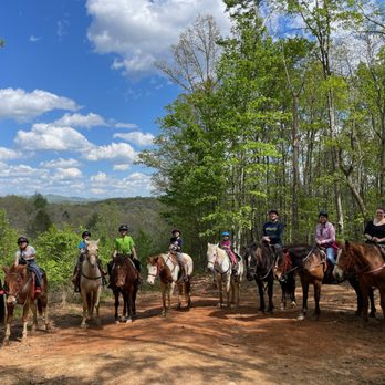 Blanche Manor - Horseback Riding Near Me - Copperhill, Tennessee Blanche Manor - Horseback Riding Near Me - Copperhill, Tennessee