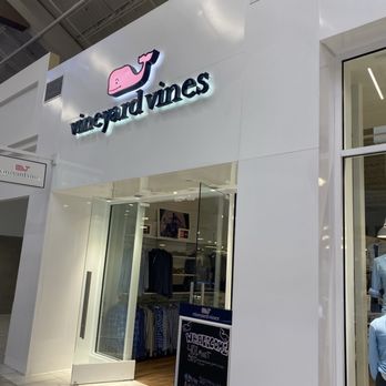 Vineyard Vines - Women's Clothing Near Me - Sunrise, Florida Vineyard Vines - Women's Clothing Near Me - Sunrise, Florida