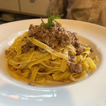 Taverna San Trovaso - Tagliatelle with duck ragù - Italian Near Me - Venezia, VE Taverna San Trovaso - Tagliatelle with duck ragù - Italian Near Me - Venezia, VE