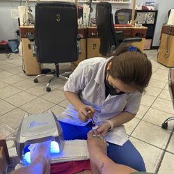 Elegant Nails - She is absolutely amazing and very skillful