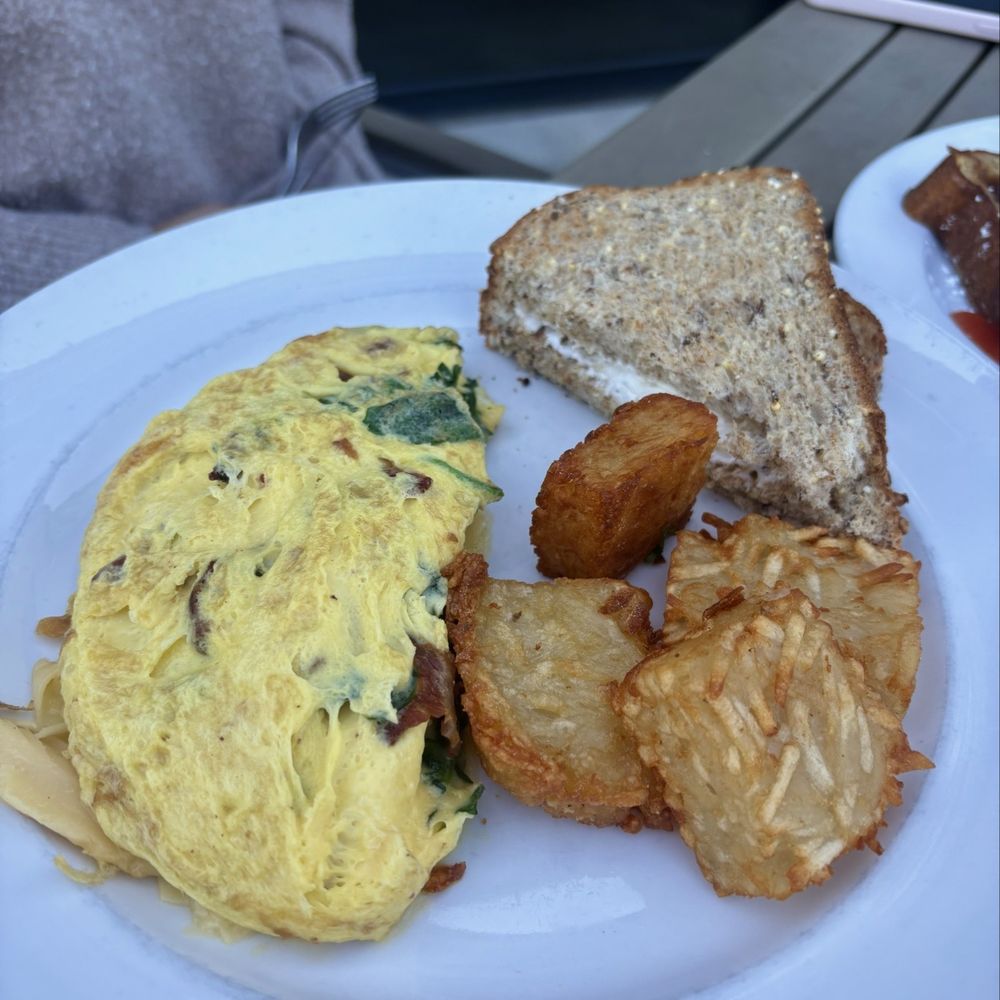 Toast & Berry - Omelette - Breakfast & Brunch Near Me - Montgomery, Ohio Toast & Berry - Omelette - Breakfast & Brunch Near Me - Montgomery, Ohio