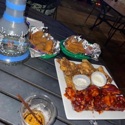 Taiga Club - Wings, hookah, mozzarella sticks, jalapeño poppers