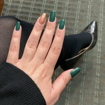 Fantasy Nails - Perfect no chip manicure - Nail Salons Near Me - Chicago, Illinois