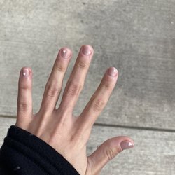 La Diva Nail Care & Spa - Gel manicure with heart design - Ruth