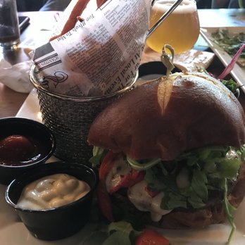 Trail’s Edge Brewery - New American Near Me - Frankfort, Illinois
