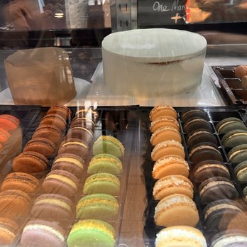 T cafe - Macarons - Desserts Near Me - Philadelphia, Pennsylvania
