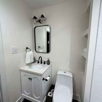 Nola Construction And Swimming Pools - Hallway Bathroom Addition - General Contractors Near Me - Marrero, Louisiana Nola Construction And Swimming Pools - Hallway Bathroom Addition - General Contractors Near Me - Marrero, Louisiana