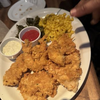 Cheddar's Scratch Kitchen - Beer-Battered Fish & Shrimp Platter - Comfort Food Near Me - Sanford, Florida