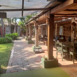 Café Costeño - Outside seating