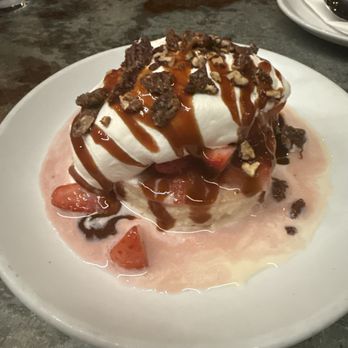 El Barrio - Strawberry Tres Leches - Mexican Near Me - Birmingham, Alabama El Barrio - Strawberry Tres Leches - Mexican Near Me - Birmingham, Alabama