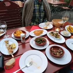 Marbella - Gemischte Tapas aus der Vitrine