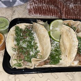 3 Tacos with Carnitas 3 Tacos with Carnitas