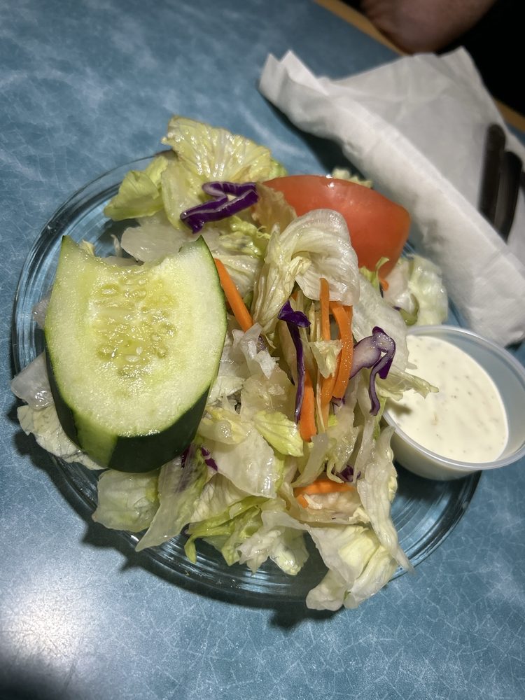 Hometown Family Restaurant Logo