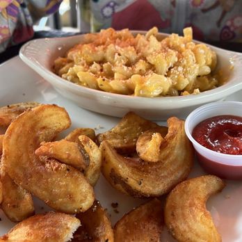 Peekaboo Canyon Wood Fired Kitchen - Mac & Cheese - Pizza Near Me - Kanab, Utah Peekaboo Canyon Wood Fired Kitchen - Mac & Cheese - Pizza Near Me - Kanab, Utah