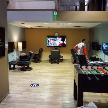 USO Arizona - Gameroom - Community Service/Non-Profit Near Me - Phoenix, Arizona